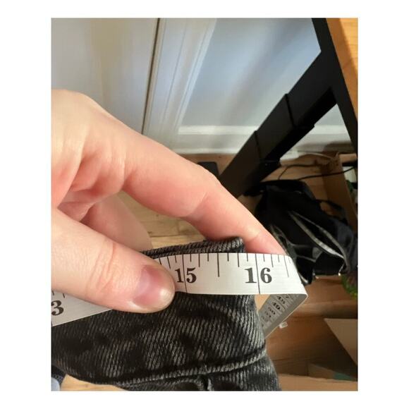 Blank NYC Black Distressed Assymetrical Jean Mini Skirt Women's 27 Goth Punk - Picture 9 of 12